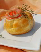 Профитроли с красной рыбой