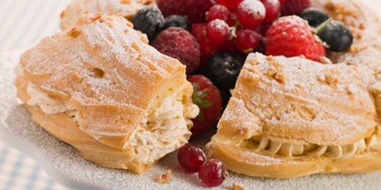 Профитроли с кремом шантильи