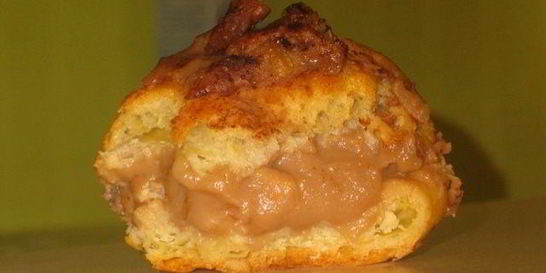 Профитроли с шоколадно-фундучным кремом