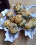 Профитроли с сыром и шпинатом
