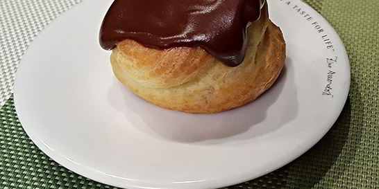 Профитроли с заварным кремом