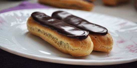 Шоколадные эклеры