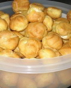 Воздушные профитроли с шоколадным кремом