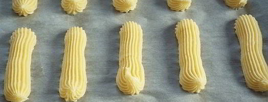 эклеры с белковым кремом. Шаг 15