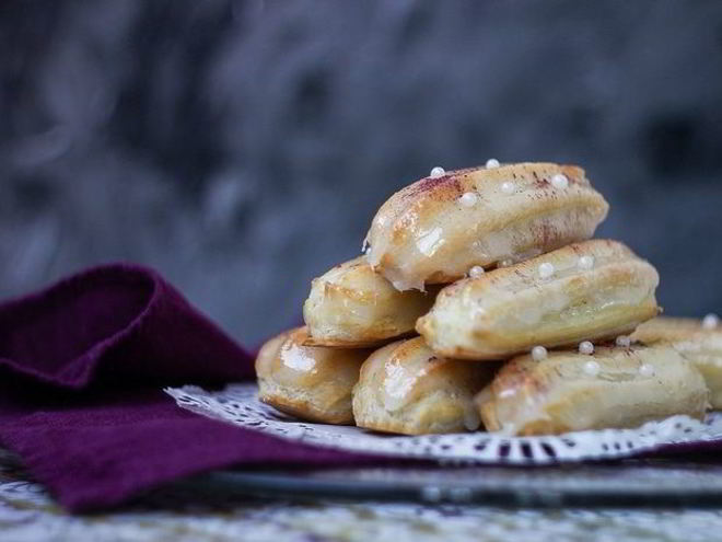 Рецепт эклеров с кремом шантильи и ванильной помадкой