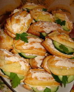 Закусочные эклеры с креветочным кремом