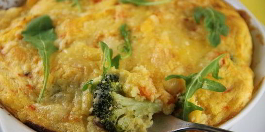 Картофельная запеканка с брокколи и грибами