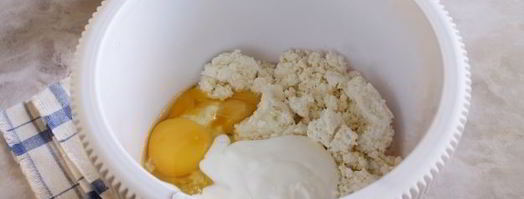 творожная запеканка с черносливом. Шаг 5