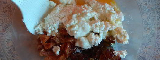 творожная запеканка с курагой и финиками. Шаг 8