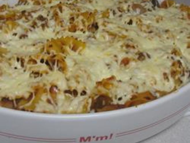 Рецепт запеканки из макарон с фаршем, грибами и томатным соусом