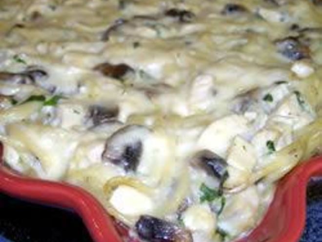 Рецепт запеканки из макарон с курицей и грибами