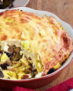 Запеканка из соленых грибов и картофеля