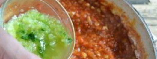 аджика из кабачков с томатной пастой. Шаг 5