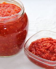 Аджика из перца и чеснока