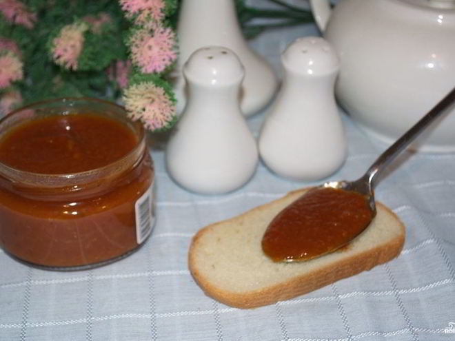 Рецепт аджики из помидоров без перца на зиму