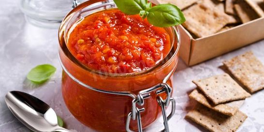 Аджика с кабачками и помидорами на зиму