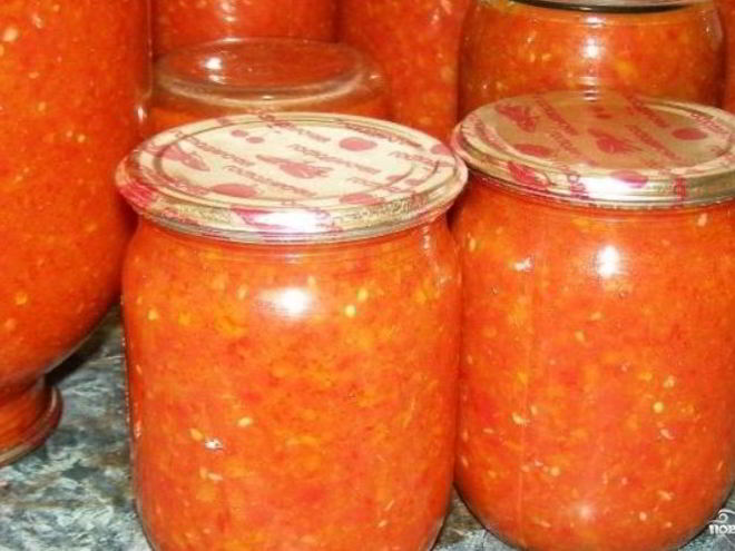 Рецепт аджики с яблоками и помидорами