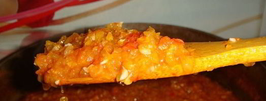 аджика с яблоками. Шаг 11