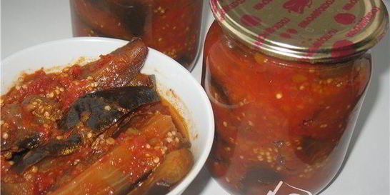Баклажаны в аджике с яблоками