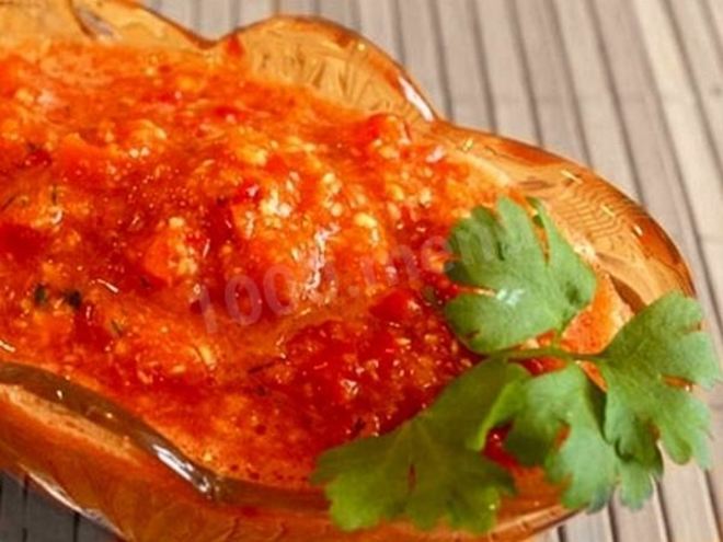 Рецепт зеленых помидоров в аджике