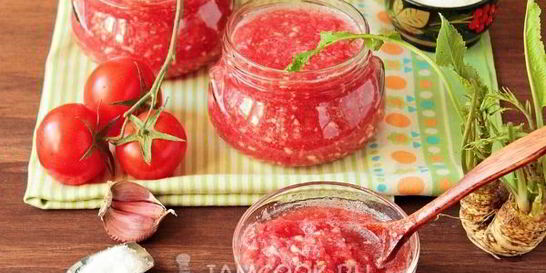 Хренодер с помидорами на зиму