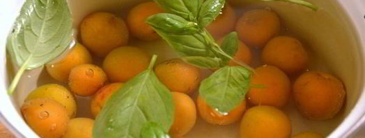 абрикосовый компот с базиликом и лимоном. Шаг 4