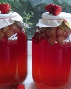 Клубничный компот на зиму