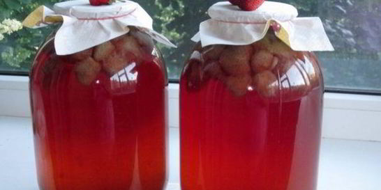 Клубничный компот на зиму