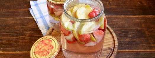 компот из клубники и яблок. Шаг 9