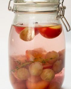 Компот из винограда и сливы