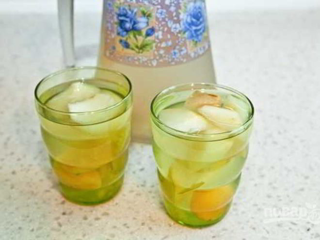 Рецепт компота из яблок и кураги