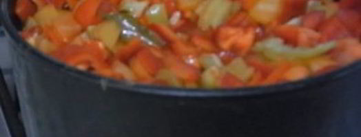 лечо на зиму с томатной пастой. Шаг 5