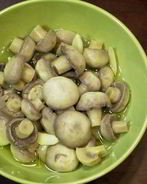 Маринованные шампиньоны