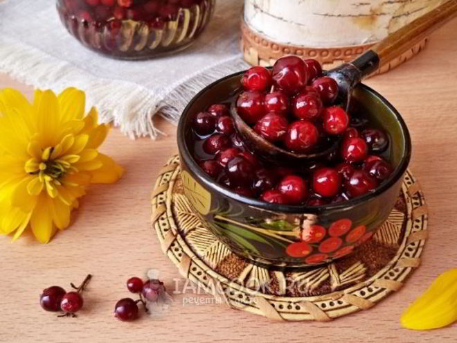 Рецепт моченой брусники на зиму