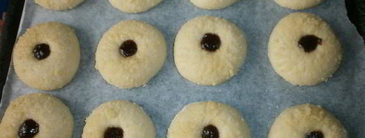 булочки с повидлом и штрейзелем. Шаг 16