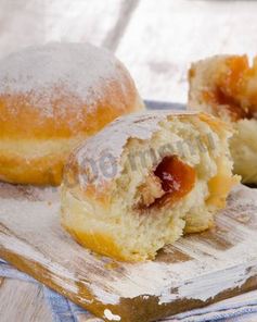 Пончики с повидлом