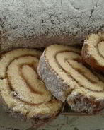 Рулет с яблочным повидлом