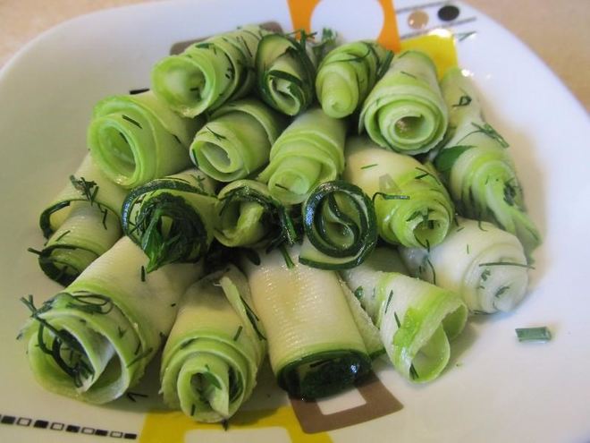 Рецепт быстрых малосольных кабачков