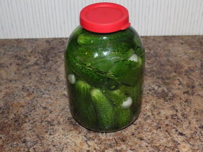 Рецепт малосольных огурчиков горячим способом