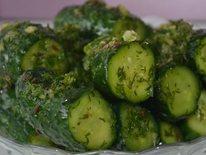 Рецепт малосольных огурцов сухого посола