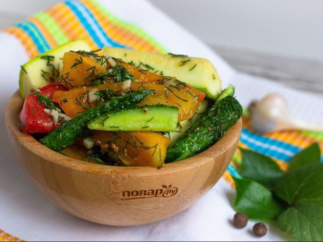 Рецепт малосольных овощей в пакете