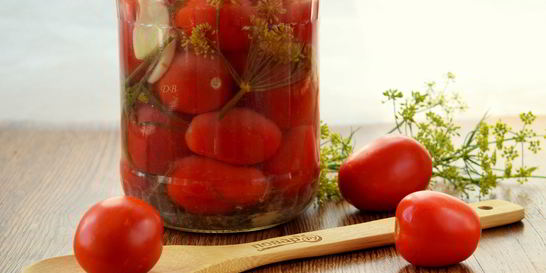 Малосольные помидоры классические