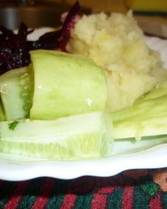 Огурчики ядреные, малосольные в собственном соку