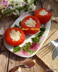 Помидоры малосольные с чесноком