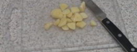 помидоры в собственном соку с чесноком. Шаг 3