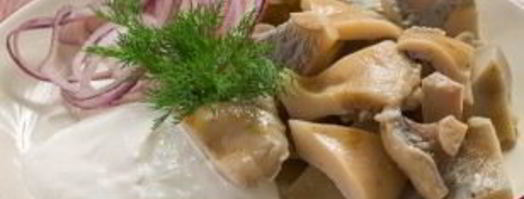 соленые грибы со сметаной. Шаг 5