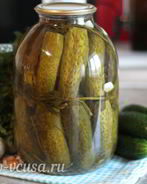 Соленые огурцы в банке на зиму