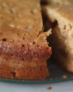 Бисквит с вареньем в мультиварке