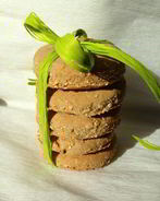 Коржики на сыворотке с вареньем