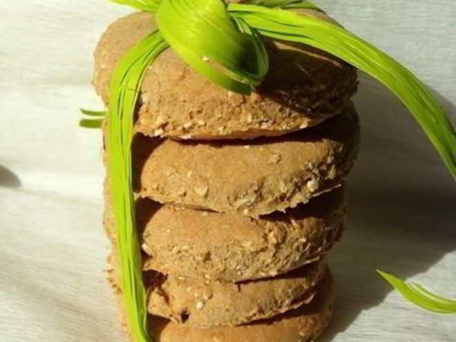 Рецепт коржиков на сыворотке с вареньем